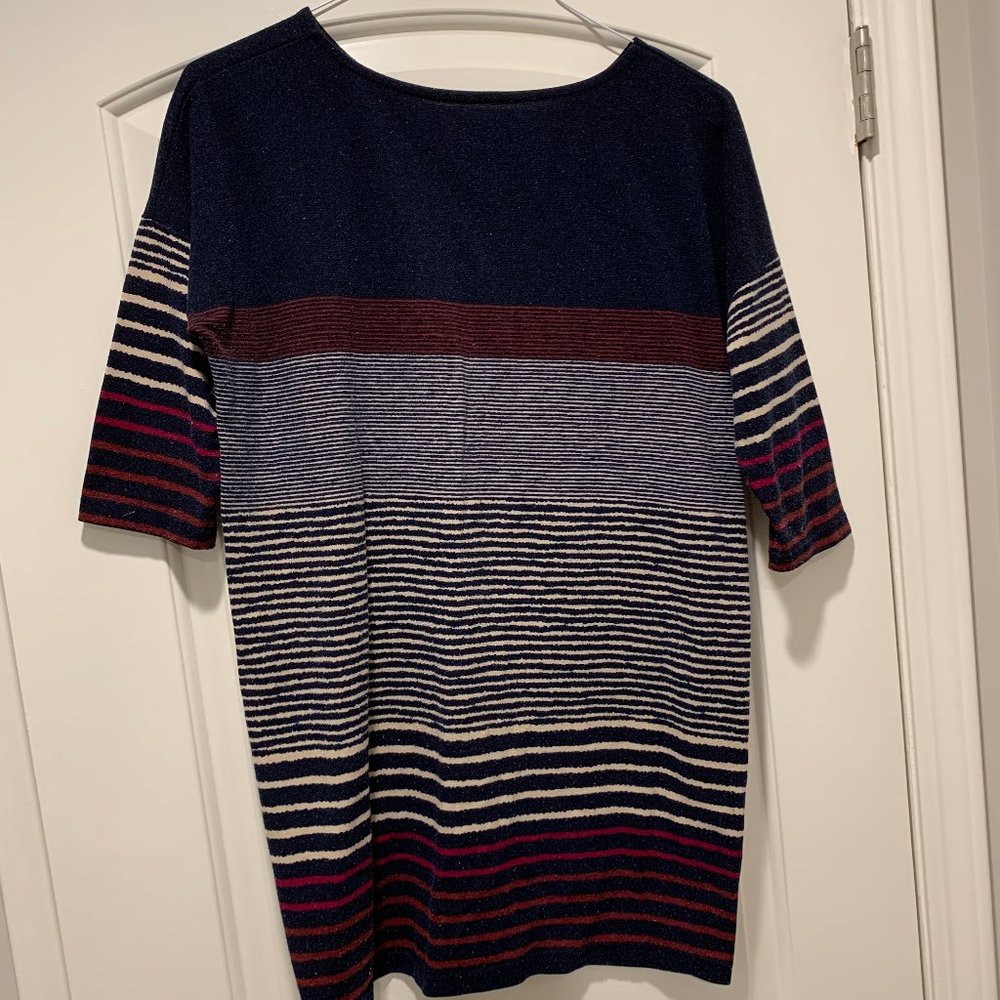striped top